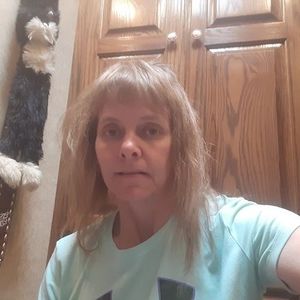 Meet your Posher, Angie